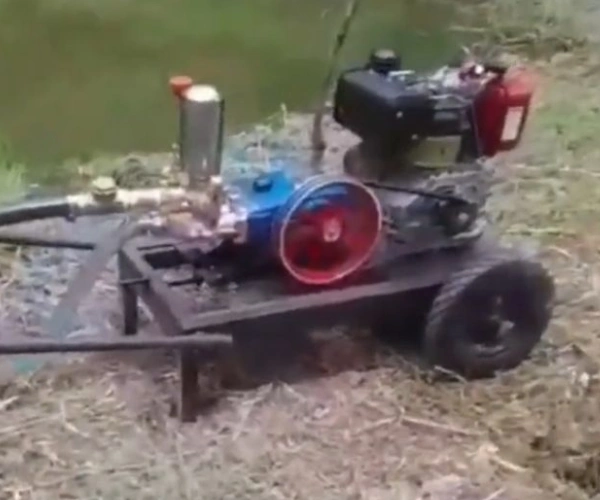 Motobomba de pistones de 120 – Motor 10 Hp
